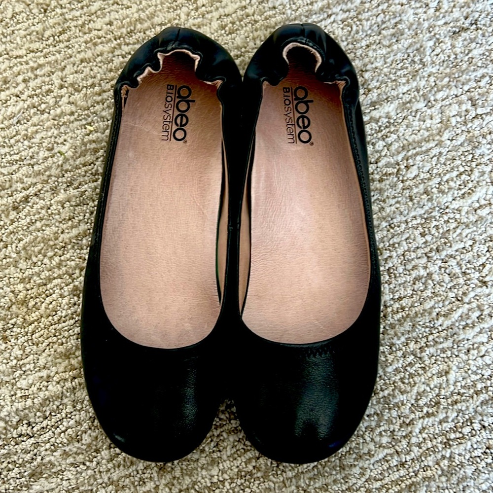Abeo Tammy ballet flats size 8 neutral black